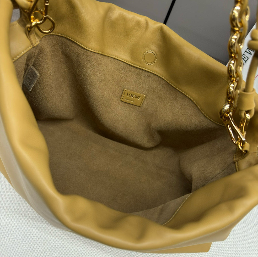 Loewe Flamenco
