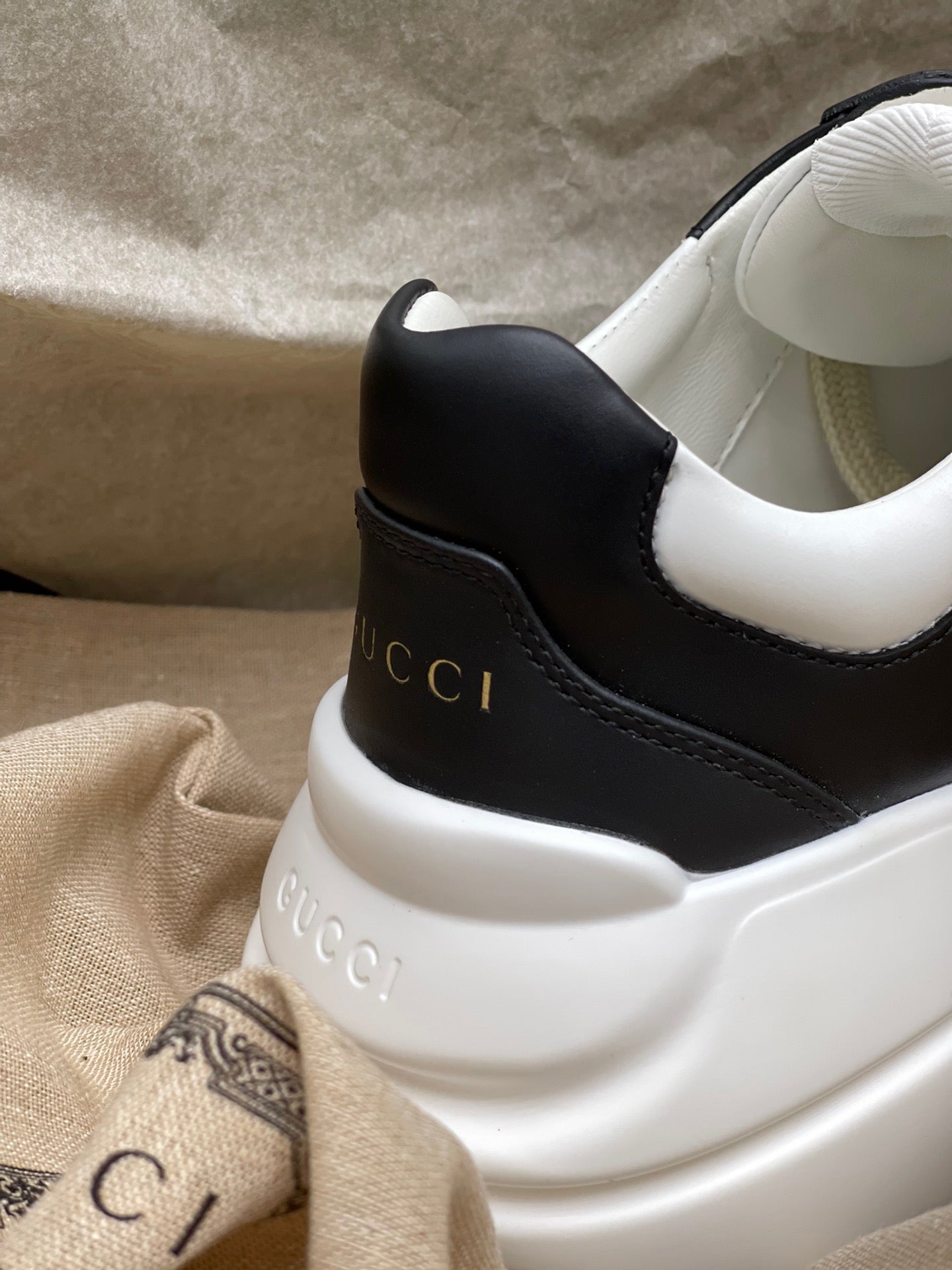 Gucci Sneakers