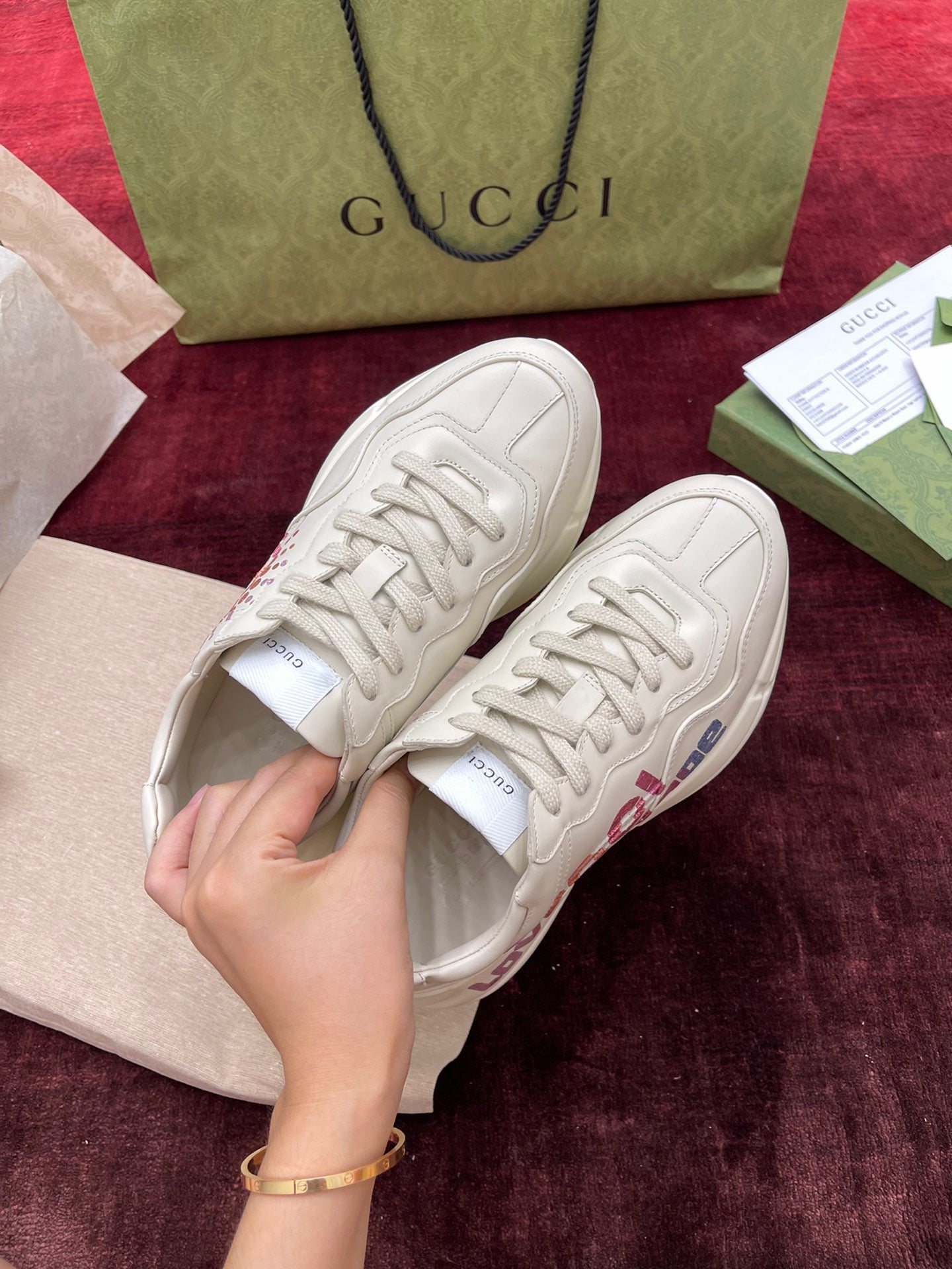 Gucci Sneakers