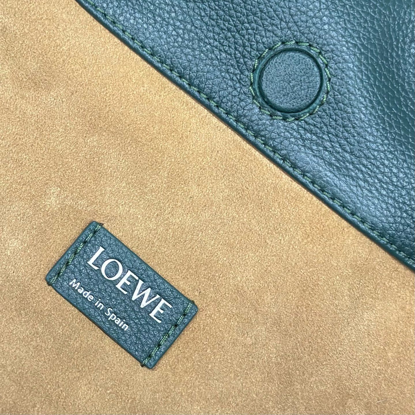 Loewe Flamenco