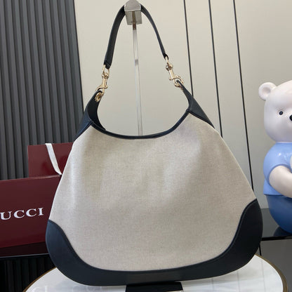 GC Shoulder Bag