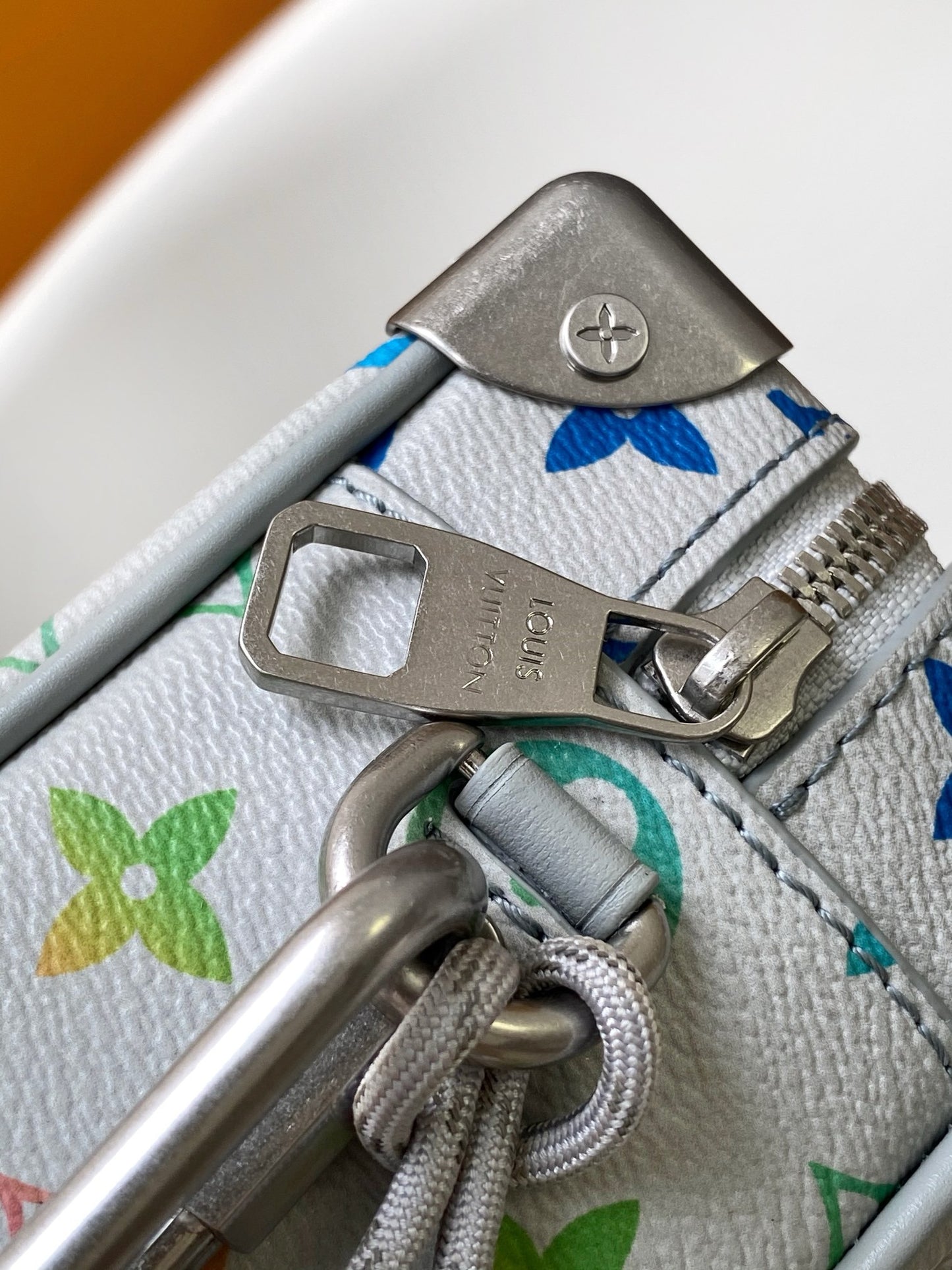 Lv soft trunk