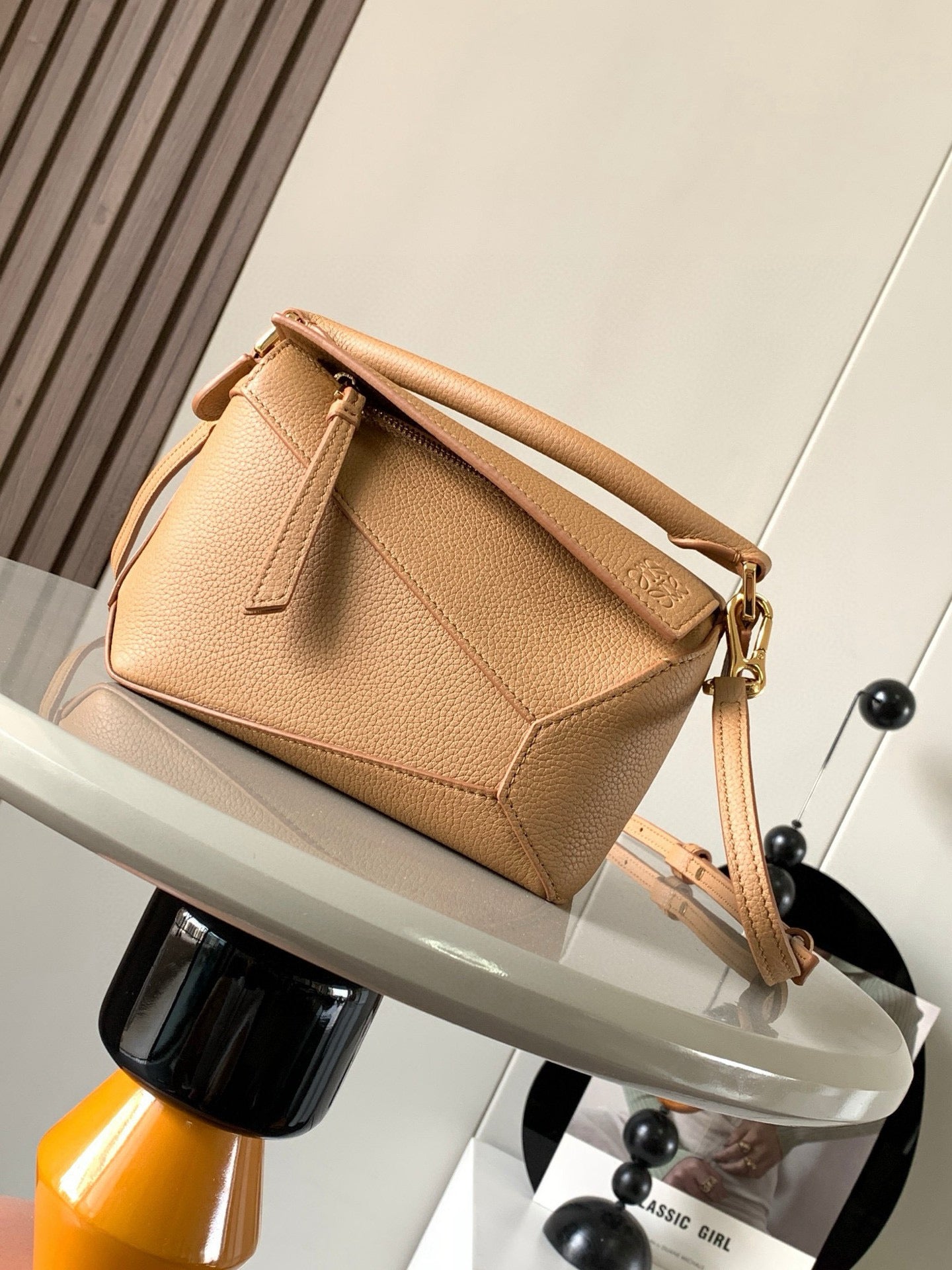 Loewe Puzzle