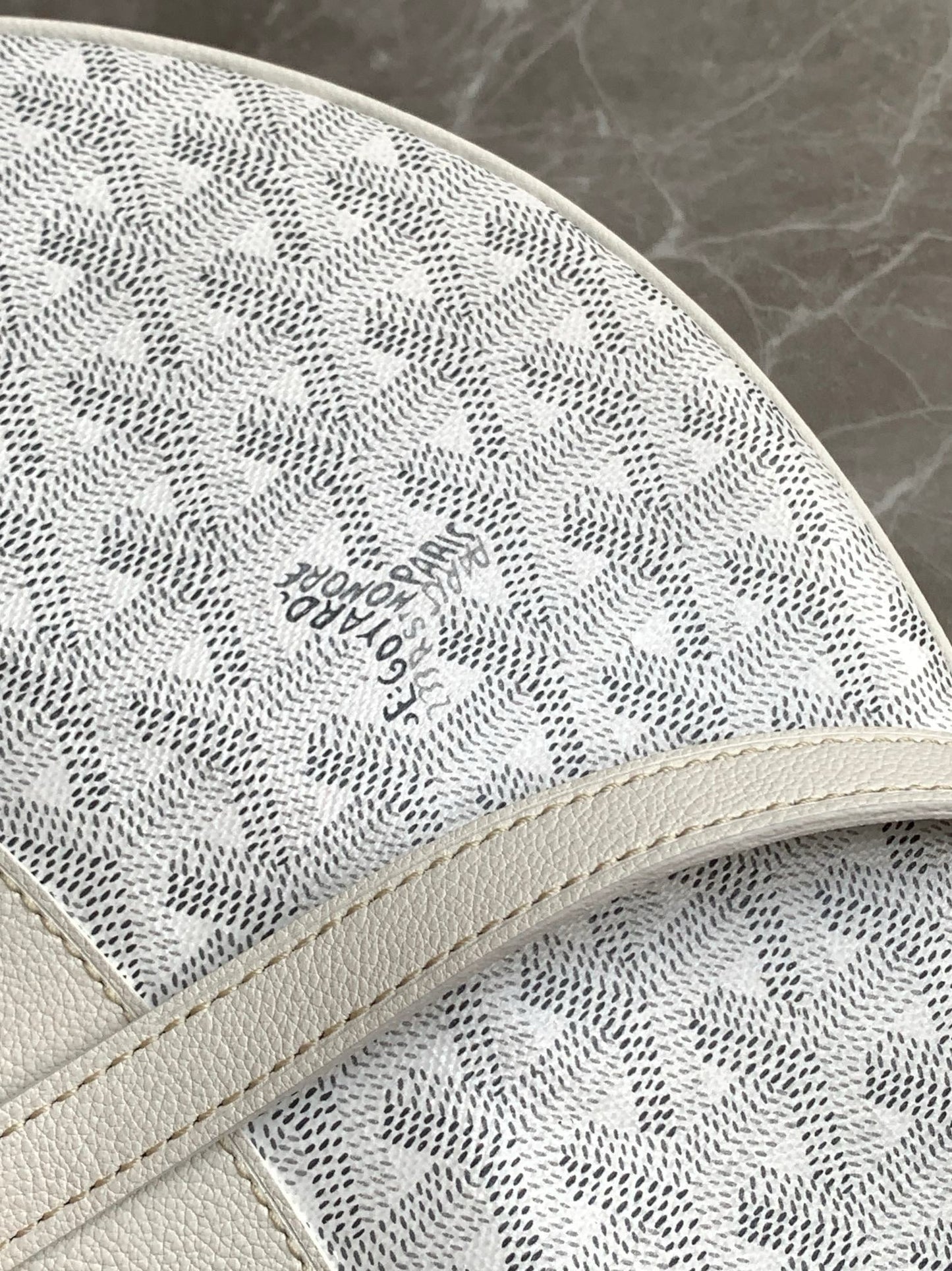 Goyard Hirondelle