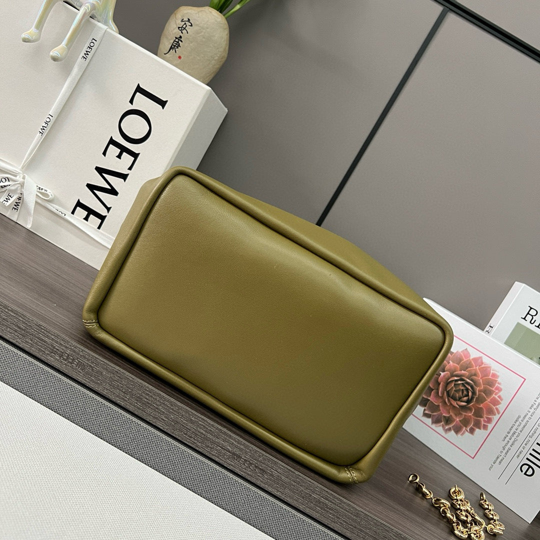 Loewe Squeeze Purse