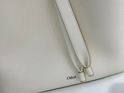 Chloe Marcie Hobo