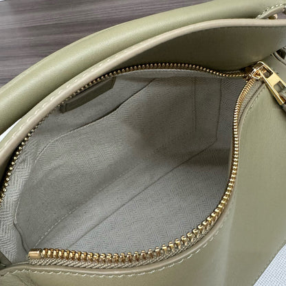 Loewe Puzzle