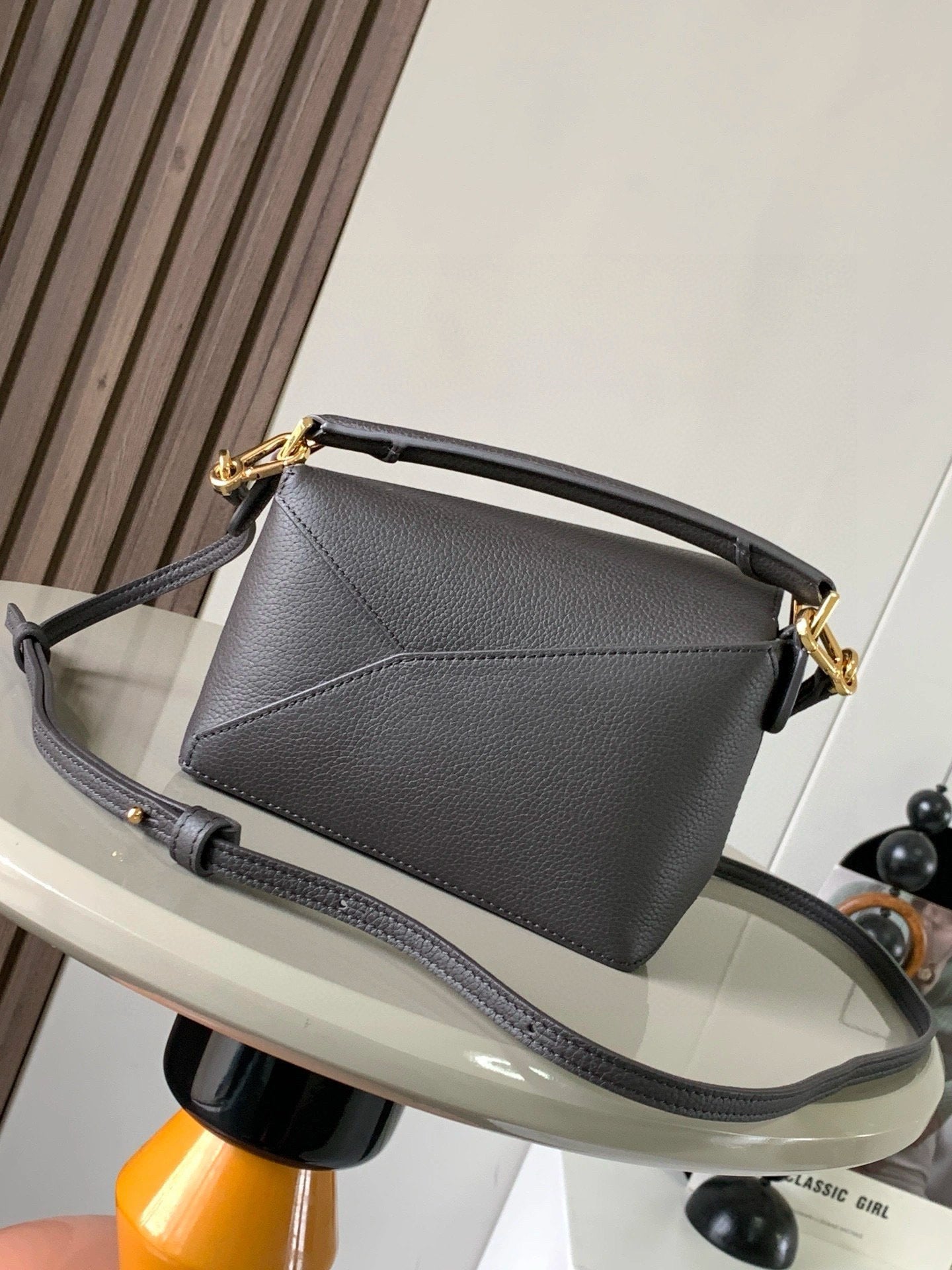 Loewe Puzzle