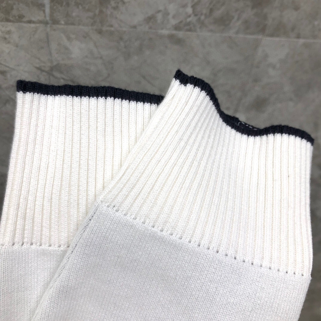 TB Sweater