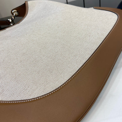 GC Shoulder Bag