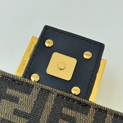Fendi Baguette