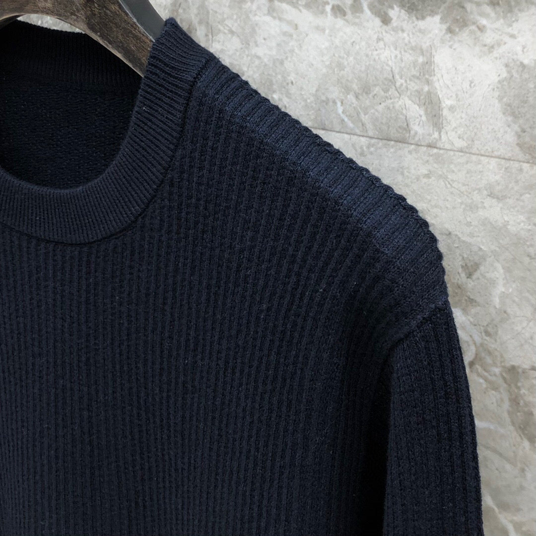TB Sweater