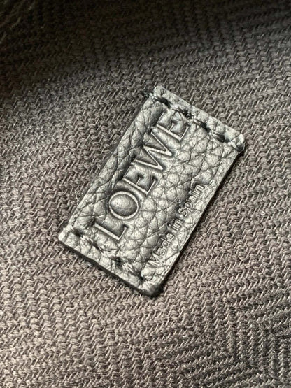 Loewe Puzzle