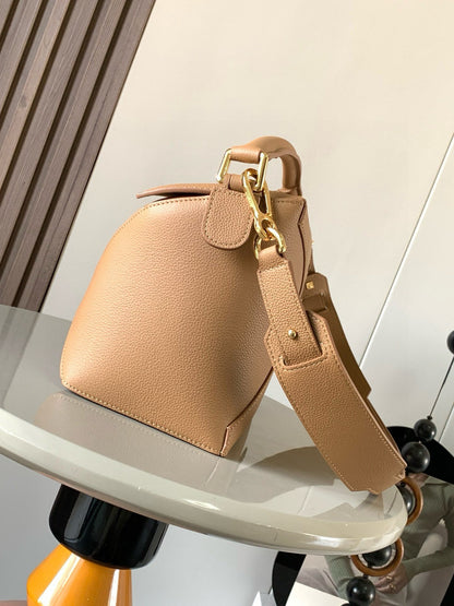 Loewe Puzzle