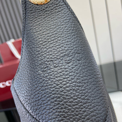 GC Shoulder Bag