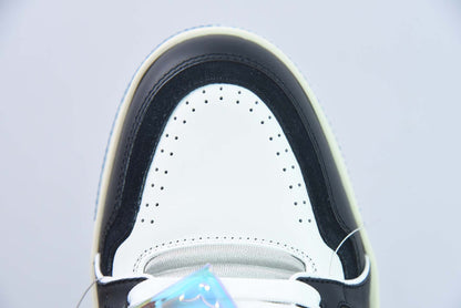 Louis Vuitton Trainer Sneakers