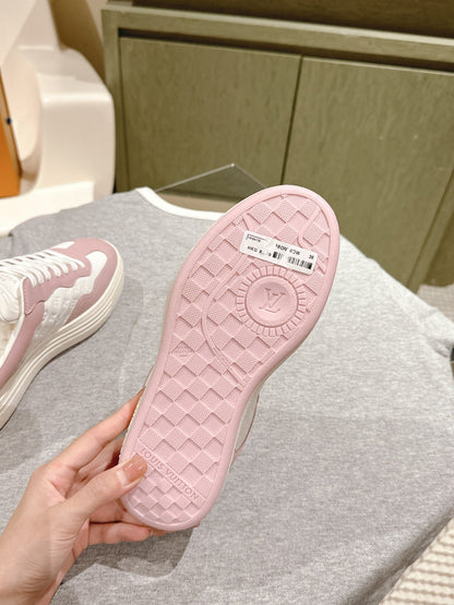 Louis Vuitton Squad Sneakers