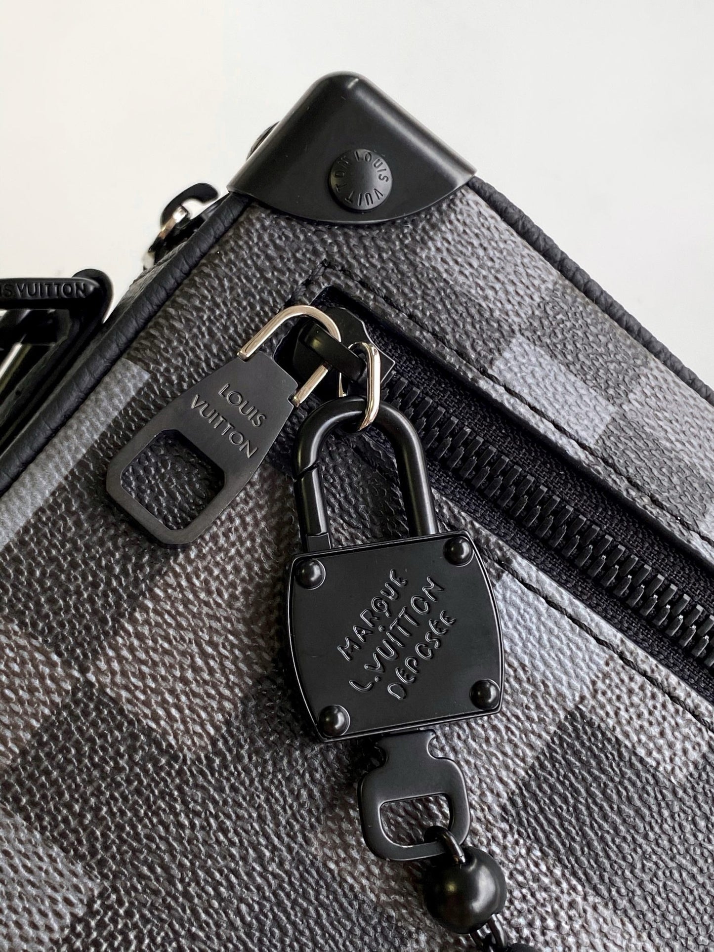 Lv soft trunk