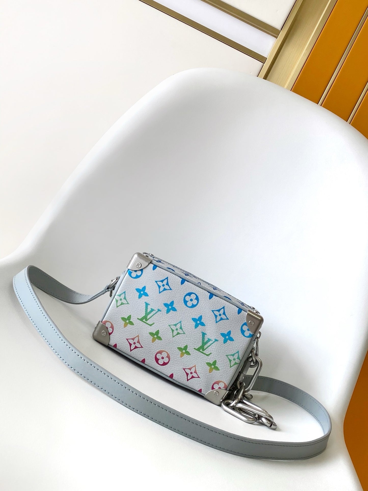 Lv soft trunk