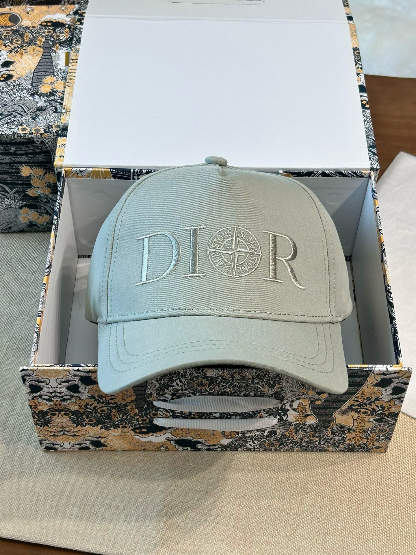 CD Cap
