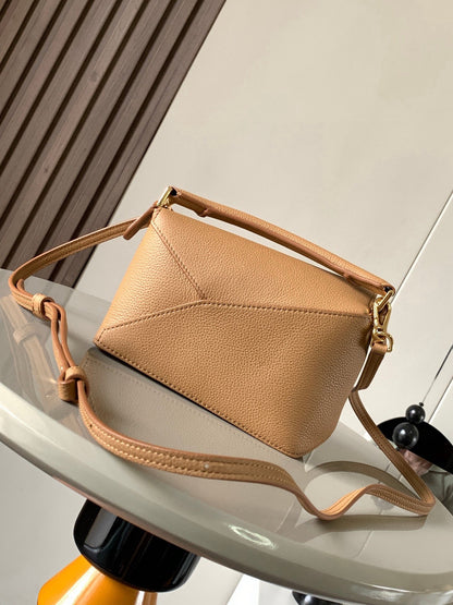 Loewe Puzzle