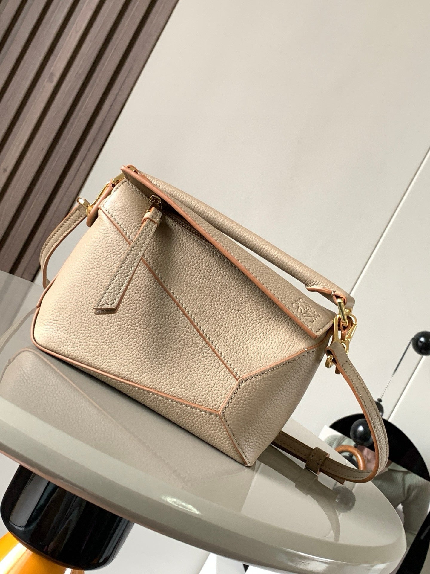 Loewe Puzzle