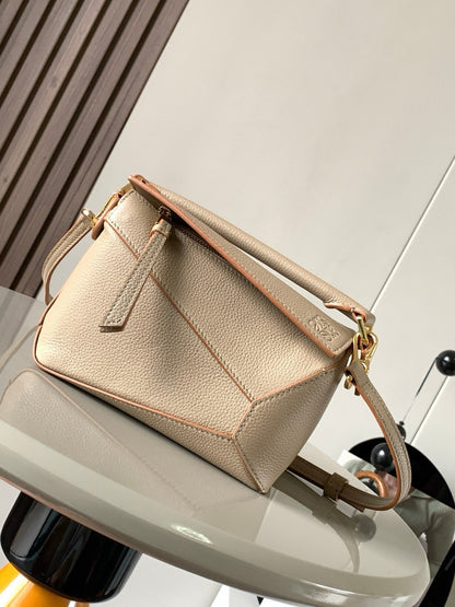 Loewe Puzzle