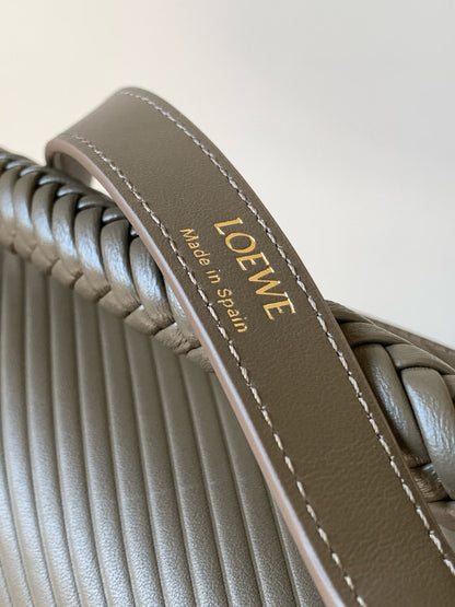 Loewe Puzzle