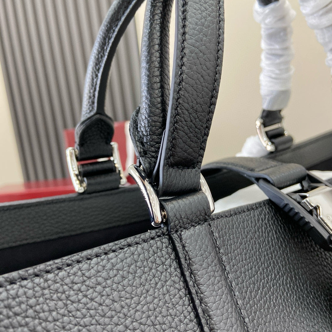 GC Jackie Tote