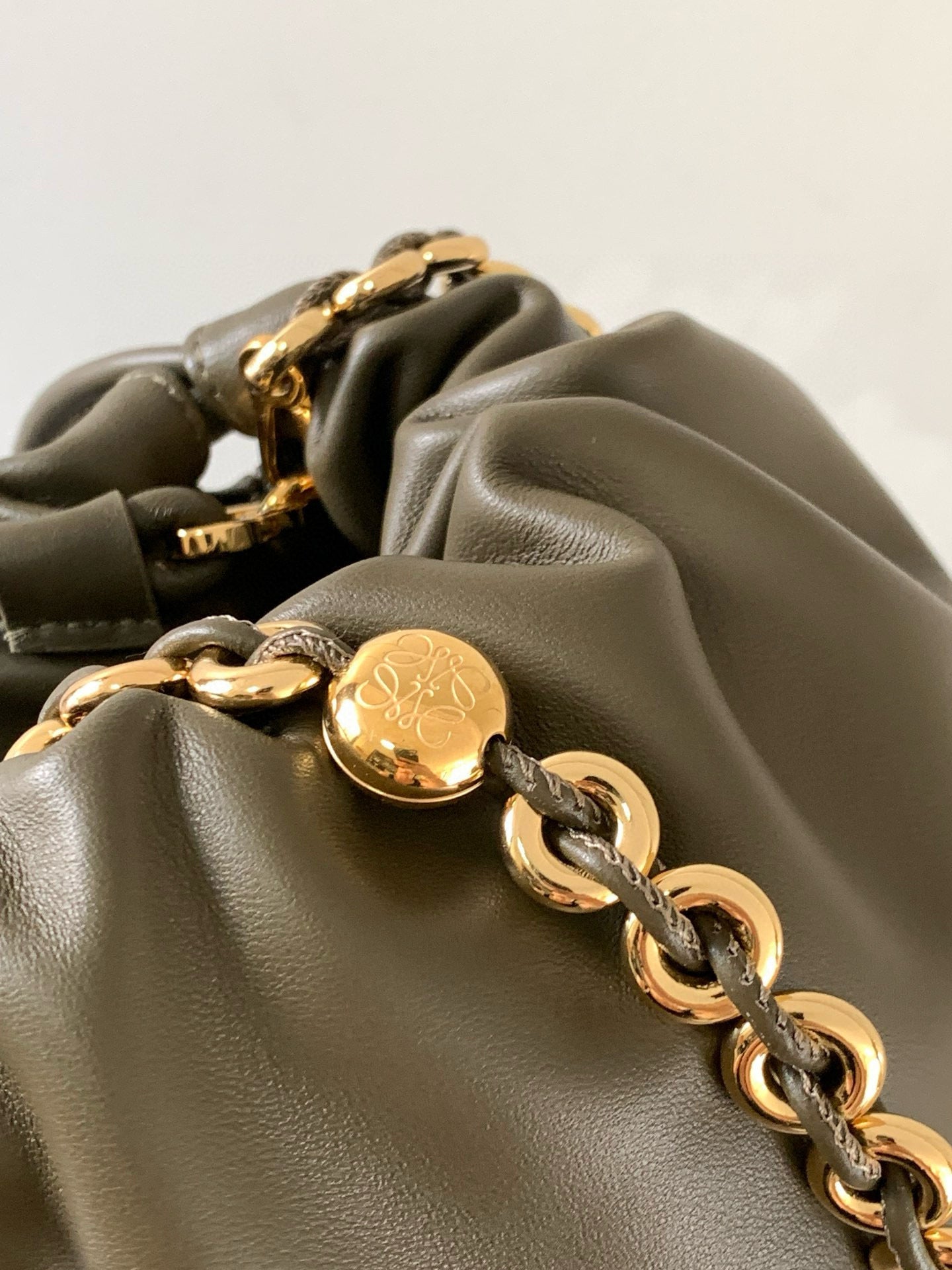 Loewe Flamenco