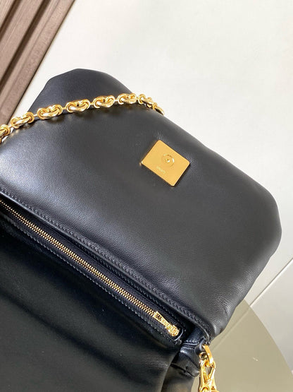 Loewe Goya Puffer