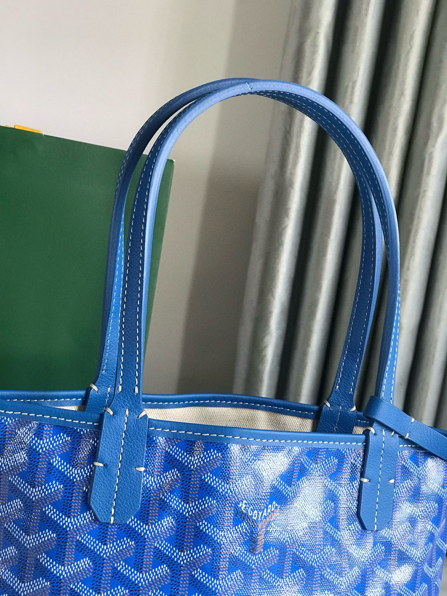 GOYARD BAG 20*19*10
