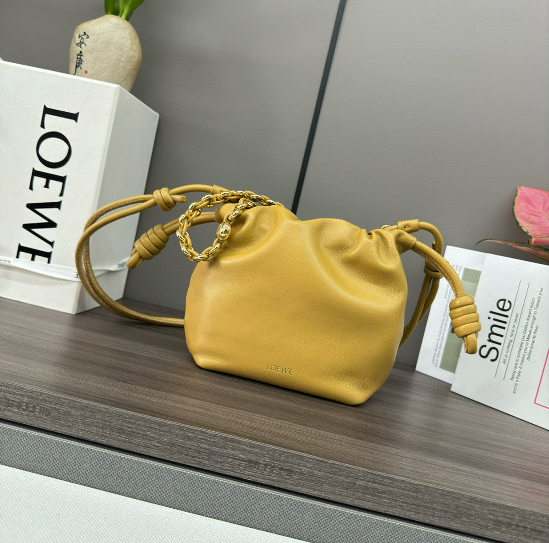 Loewe Flamenco