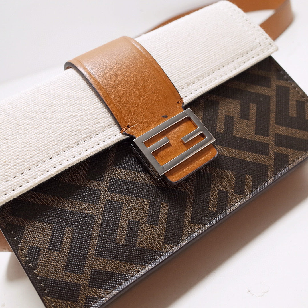 FENDI BAGUETTE 16.5*2.5*11