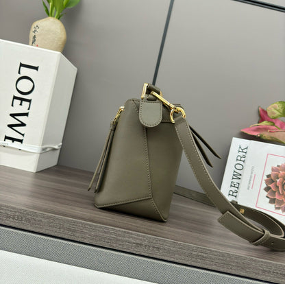 Loewe Puzzle