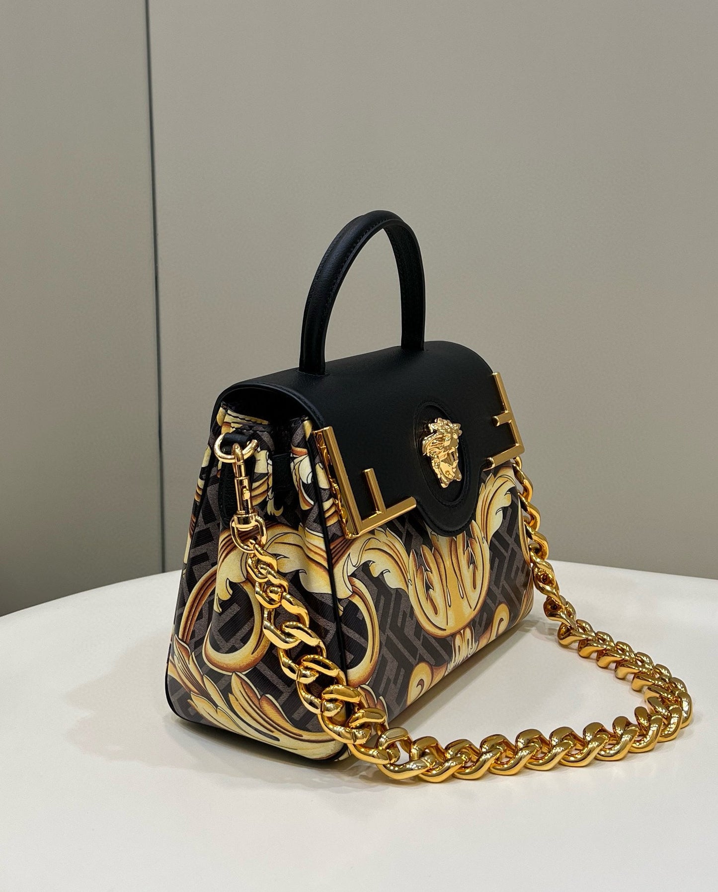 Fendi Fendace