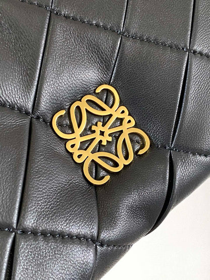 Loewe Goya Puffer