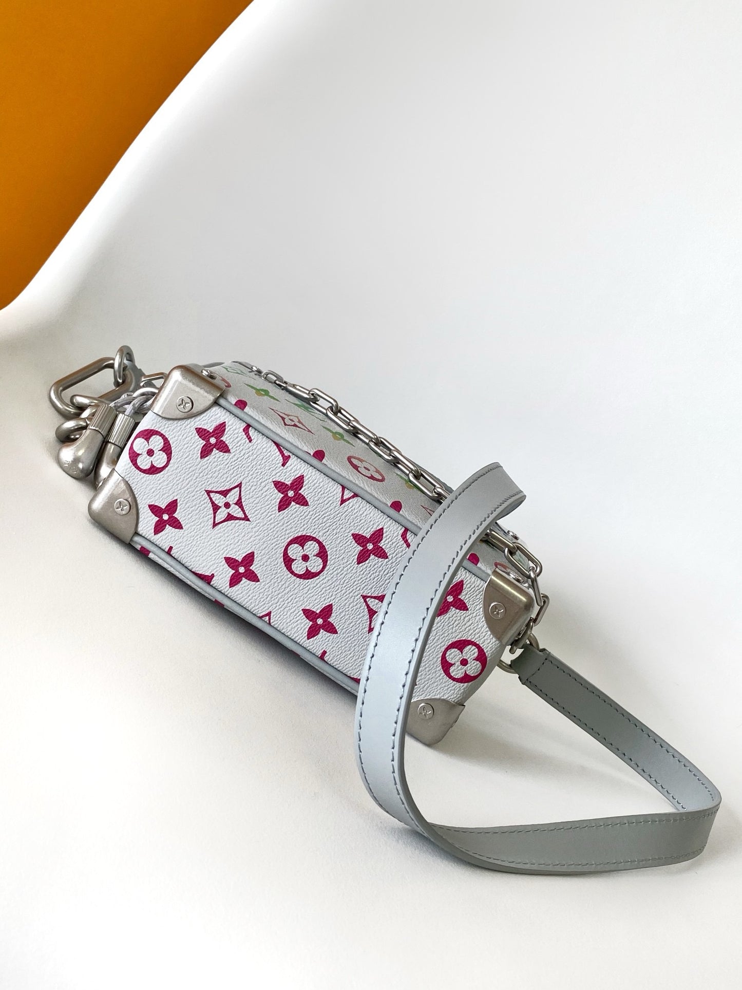 Lv soft trunk