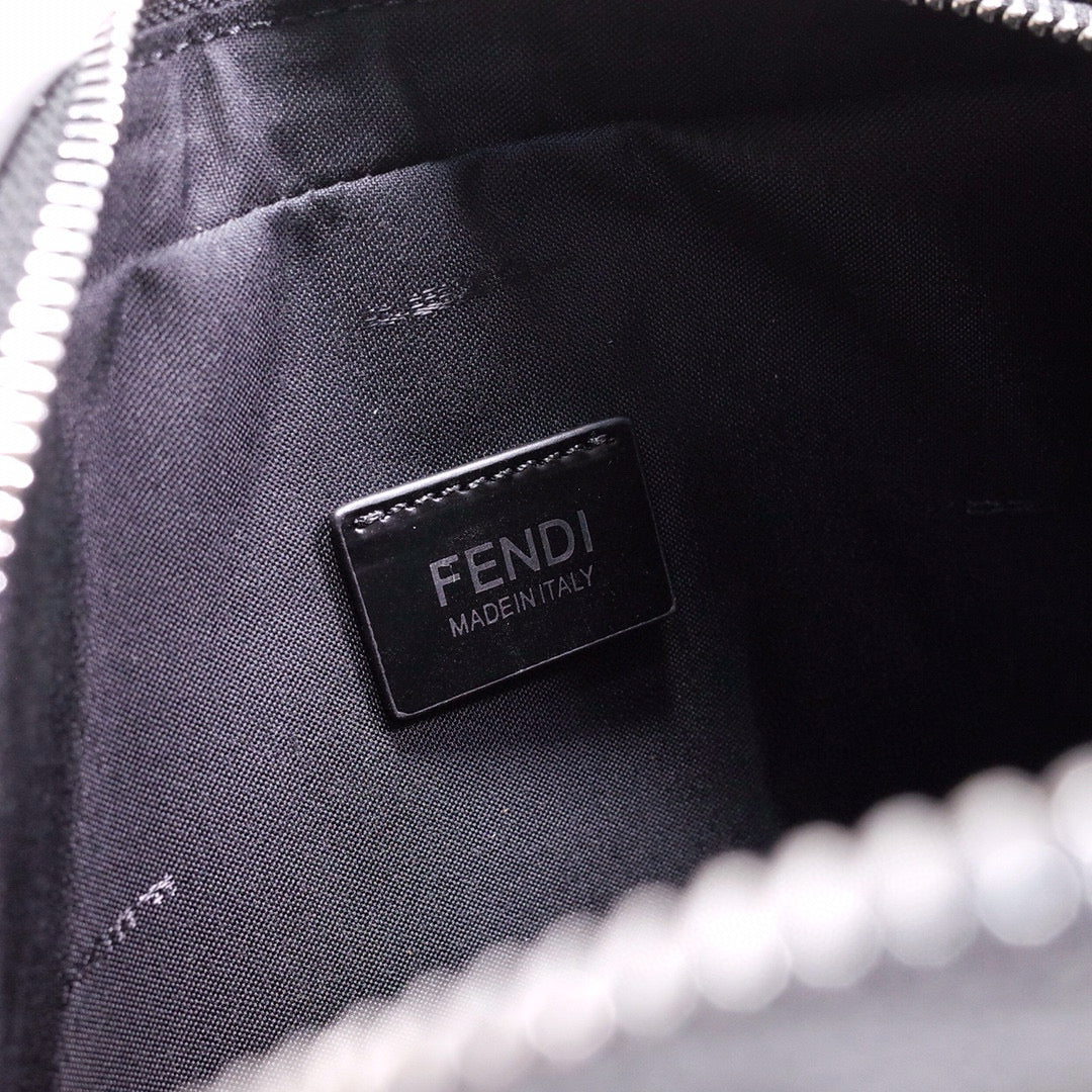 FENDI MESSENGER 22*15*4.5