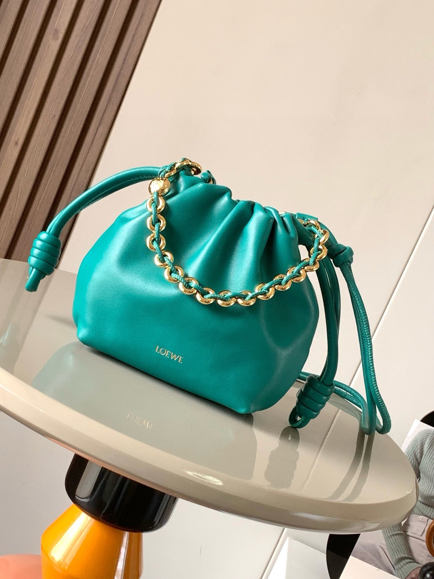 Loewe Flamenco