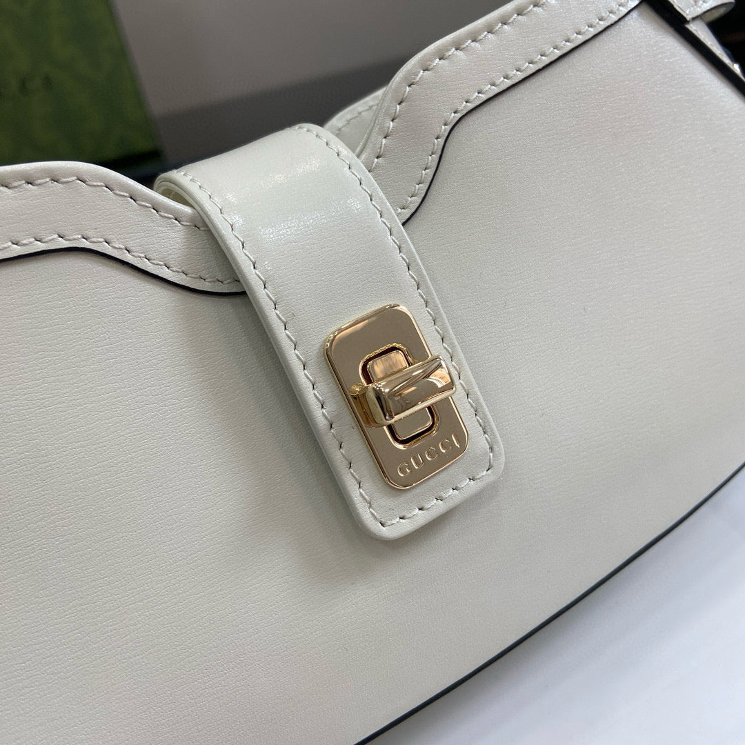 GC Shoulder Bag