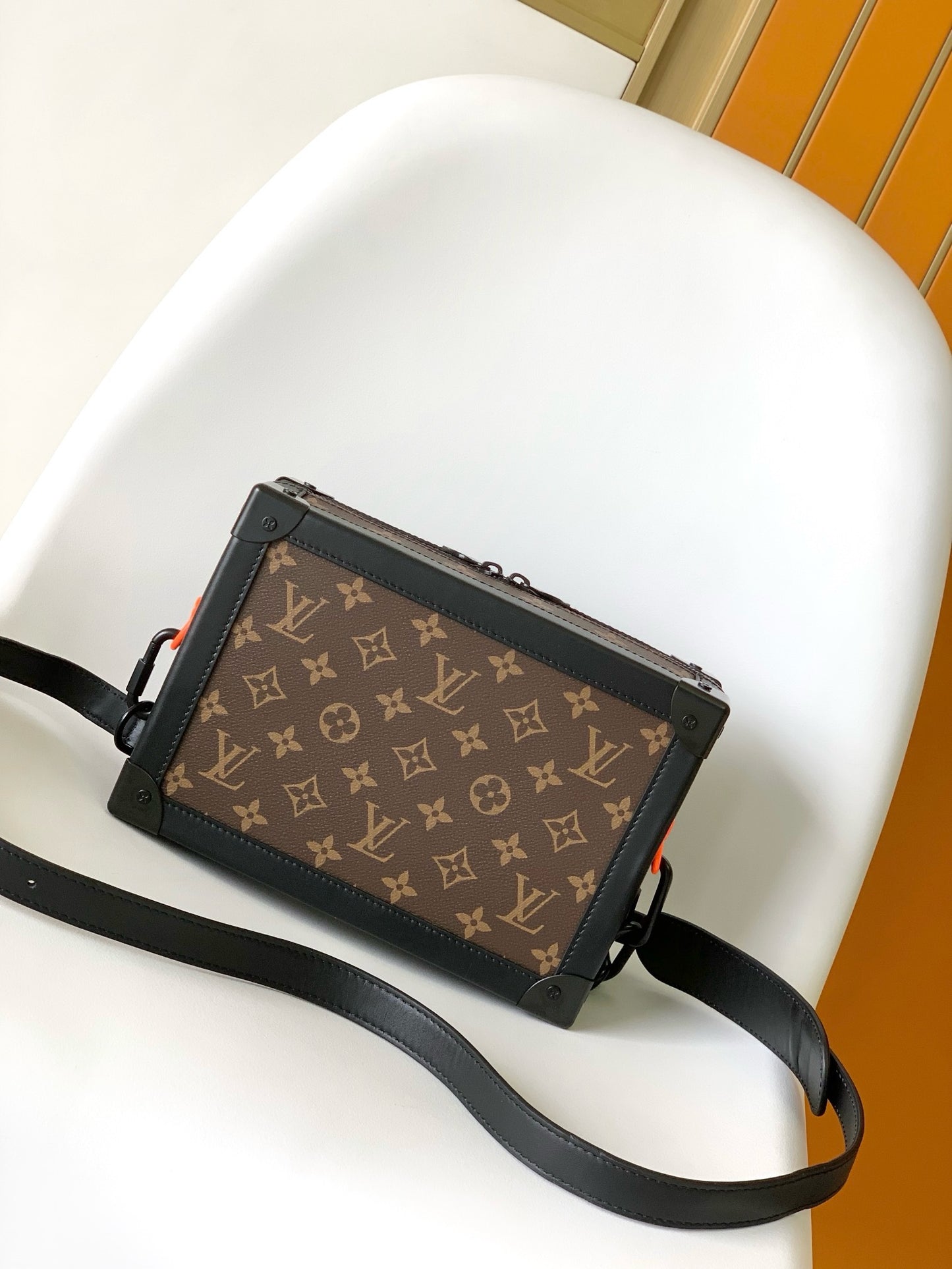 Lv soft trunk