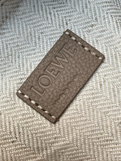 Loewe Puzzle