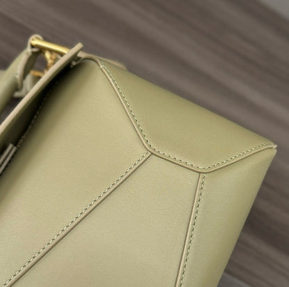Loewe Puzzle