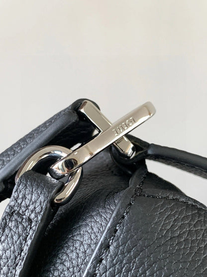 Loewe Puzzle