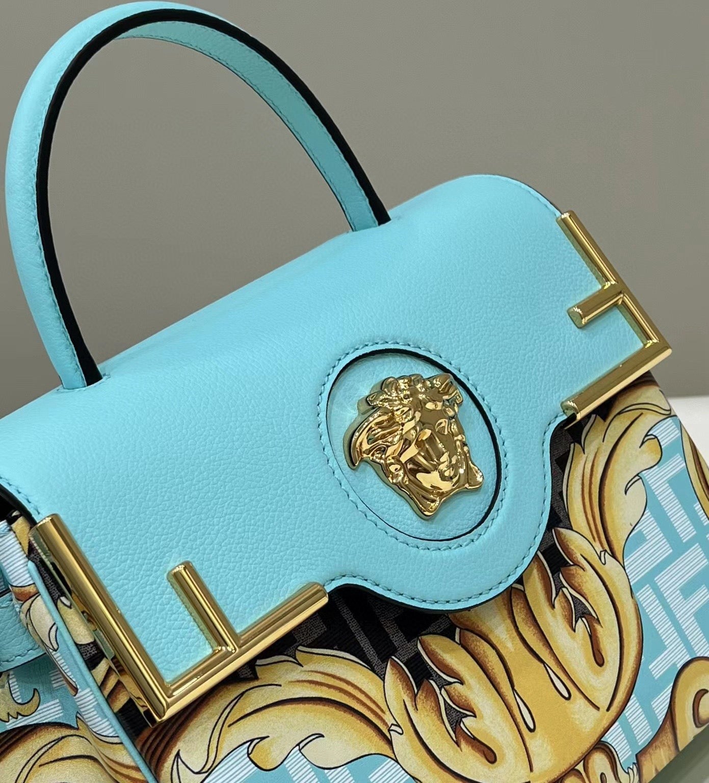 Fendi Fendace