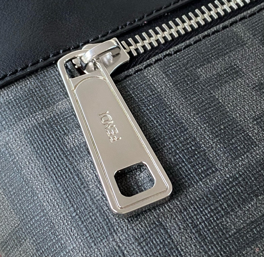 Fendi Messanger Bag