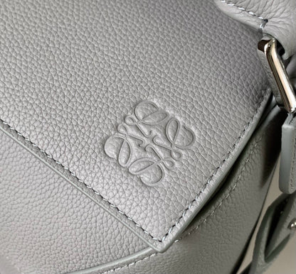 Loewe Puzzle
