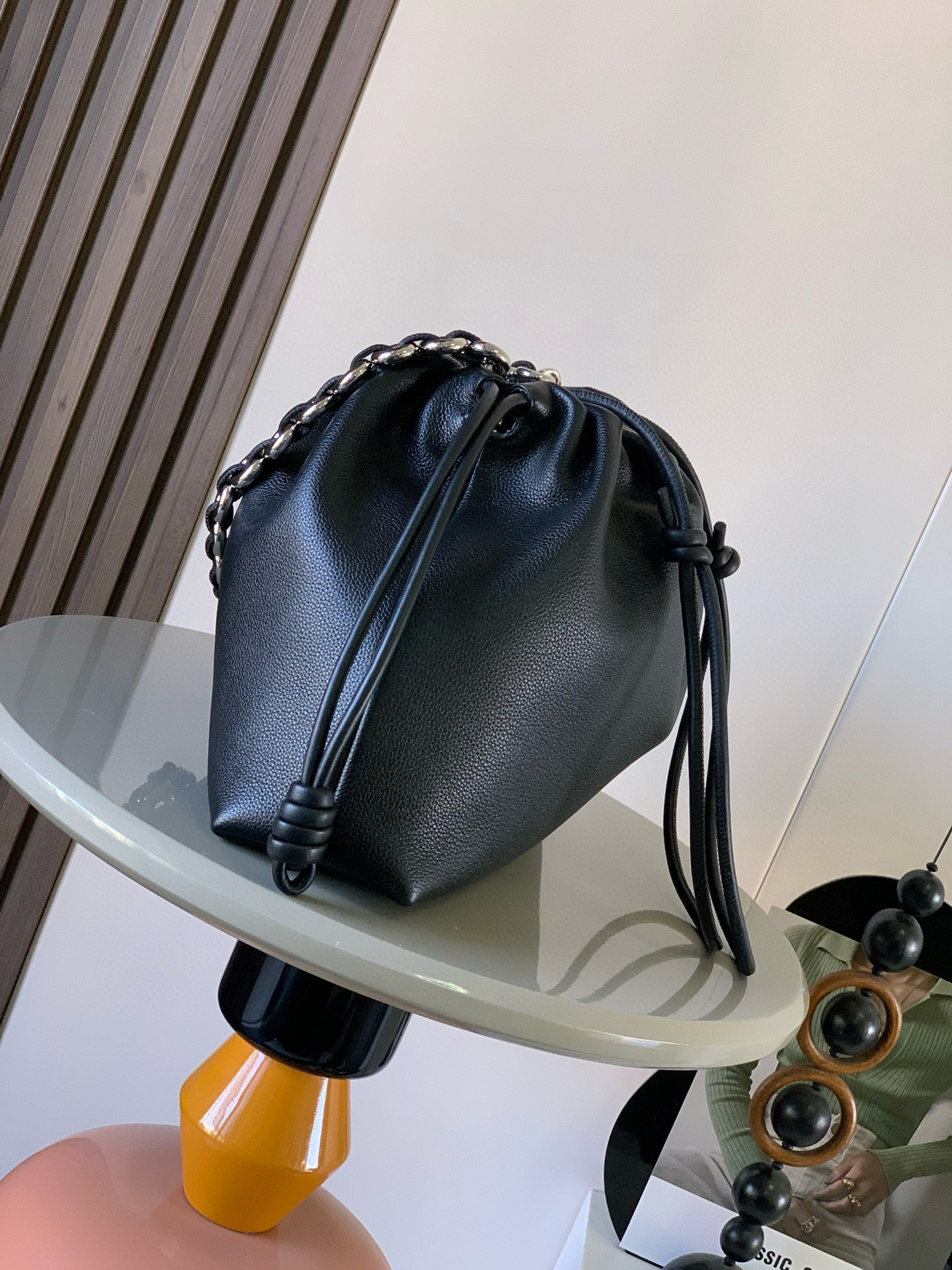 Loewe Flamenco