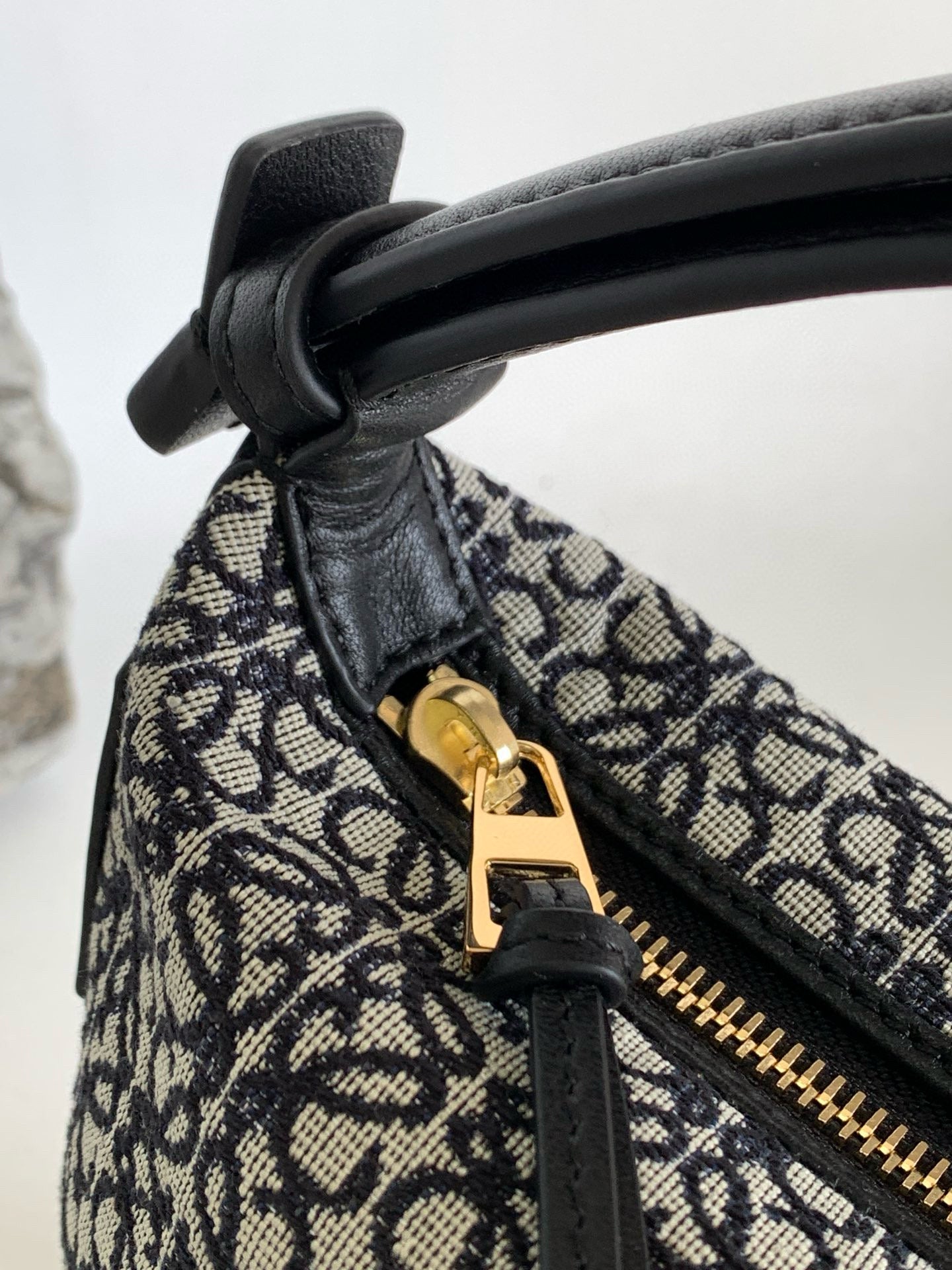 Loewe Cubi